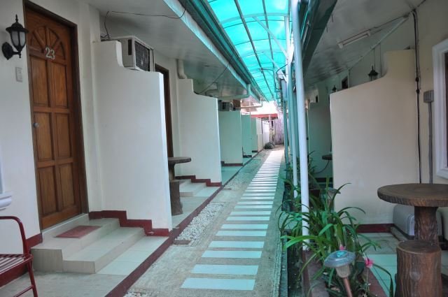  New Album of D LUCKY GARDEN INN AND SUITES PEO road rizal avenue extension - Photo 14 of 17