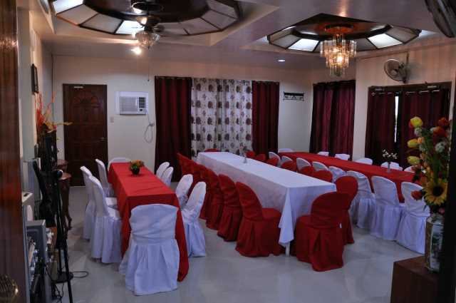  New Album of D LUCKY GARDEN INN AND SUITES PEO road rizal avenue extension - Photo 7 of 17