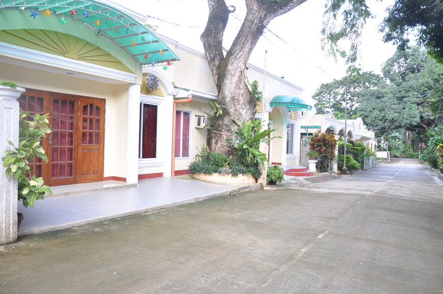  Pricelists of D LUCKY GARDEN INN AND SUITES PEO road rizal avenue extension - Photo 2 of 6