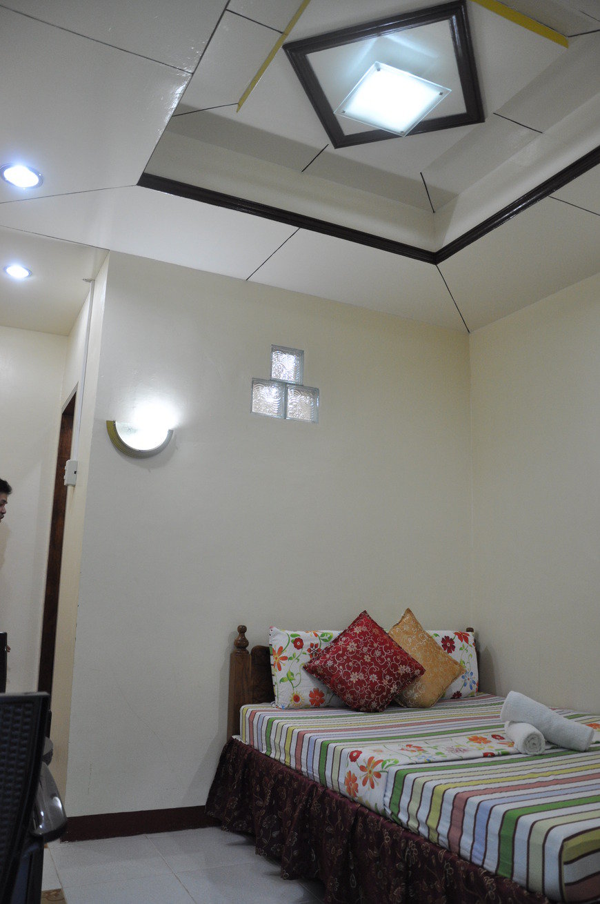  Pricelists of D LUCKY GARDEN INN AND SUITES PEO road rizal avenue extension - Photo 6 of 6