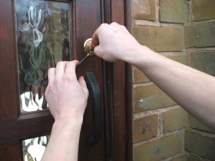  Profile Photos of Wolverhampton Locksmiths 51 Drancy Avenue - Photo 3 of 13