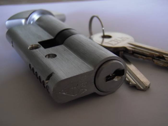  Profile Photos of Wolverhampton Locksmiths 51 Drancy Avenue - Photo 7 of 13