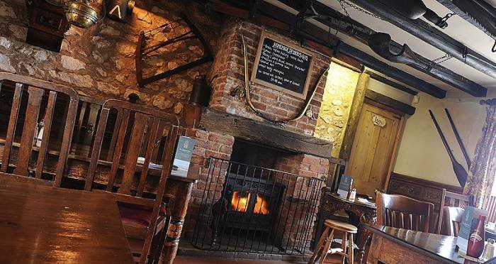  Profile Photos of The Lifeboat Inn Ship Lane - Photo 6 of 16