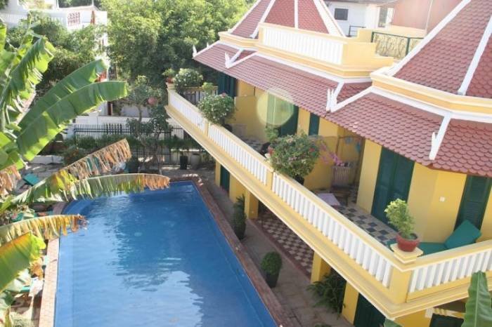Swimming Pool at Golden Banana Hotel Profile Photos of Golden Banana B&B and Superior Hotel Phum Wat Damnak, Krom10. - Photo 3 of 8