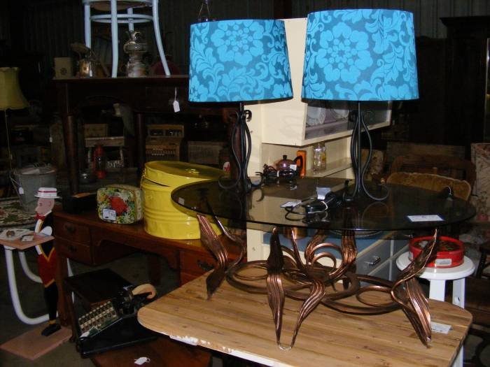  Profile Photos of searchers end secondhand shop shed 1-4 228 North Street - Photo 20 of 32