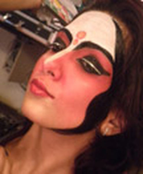  Profile Photos of Professional Makeup Training in India - Fatmu Makeup Academy 133, first floor, Gazebo House, Next to Natures Basket, Hill road, Bandra (W) - Photo 7 of 8