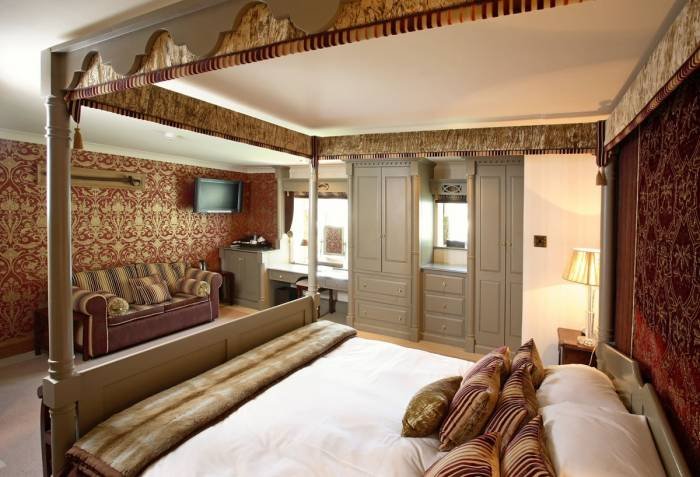  Profile Photos of The Hoste Arms The Green - Photo 16 of 24