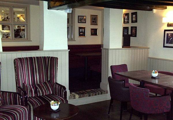  Profile Photos of The White Horse - Ramsden Heath Heath Road, Ramsden Heath - Photo 9 of 20