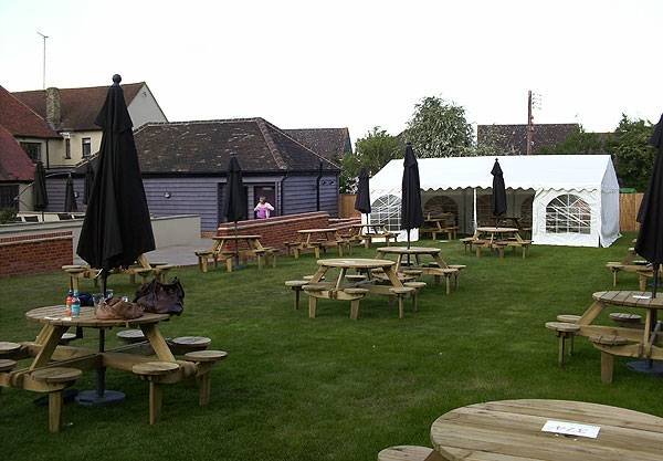  Profile Photos of The White Horse - Ramsden Heath Heath Road, Ramsden Heath - Photo 6 of 20