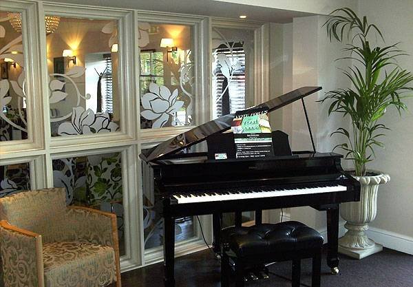 Profile Photos of The White Horse - Ramsden Heath Heath Road, Ramsden Heath - Photo 3 of 20