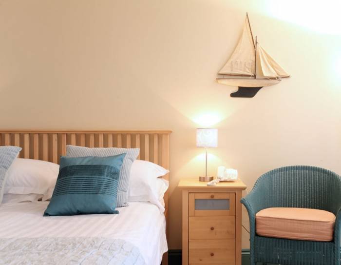  Profile Photos of The White Horse Inn - Brancaster The White Horse - Photo 18 of 20