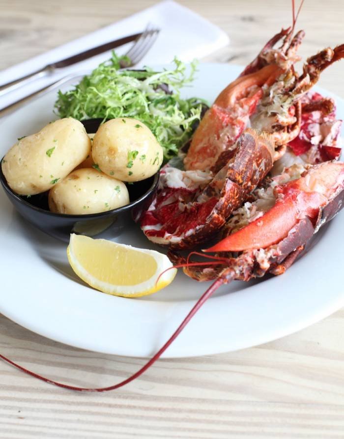  Profile Photos of The White Horse Inn - Brancaster The White Horse - Photo 12 of 20