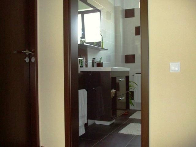  Amenajari interioare baie placat montat gresie faianta bai apartament of HFL Co Design,Amenajari interioare amenajari exterioare Nirajului 20 - Photo 6 of 36