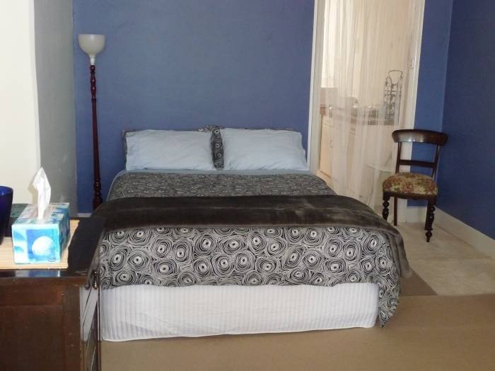 Extra queen bed in teen retreat (nostalgic room) for families. Profile Photos of Country bakehouse Accommodation Main Street - Photo 1 of 11