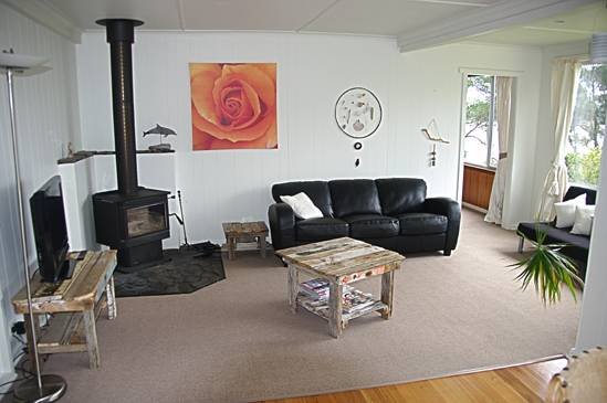  Profile Photos of Bruny Island Accommodation Services 209 Simpsons Bay Rd - Photo 11 of 25