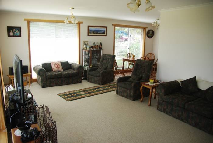  Profile Photos of Bruny Island Accommodation Services 209 Simpsons Bay Rd - Photo 7 of 25