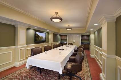  Profile Photos of Inn at Pelican Bay 800 Vanderbilt Beach Road - Photo 14 of 21