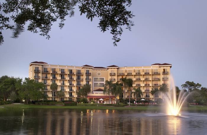  Profile Photos of Inn at Pelican Bay 800 Vanderbilt Beach Road - Photo 2 of 21