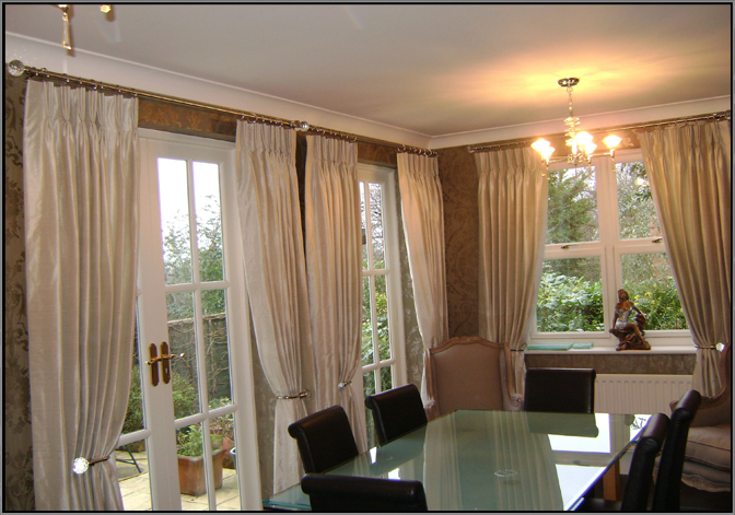  Made to Measure Curtains of Creative Curtains and Blinds 4a Brook Parade, High Road, - Photo 2 of 7