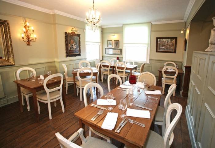  Profile Photos of The White Horse - Hurst Green Silverhill, Hurst Green - Photo 10 of 12