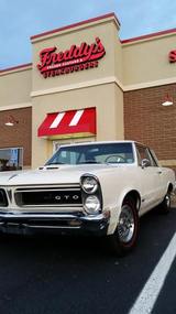 american restaurant St. Joseph MO, Freddy's Frozen Custard & Steakburgers, St Joseph