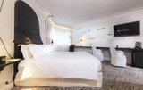  La Maison Champs ElysÃ©es 8, rue Jean Goujon 