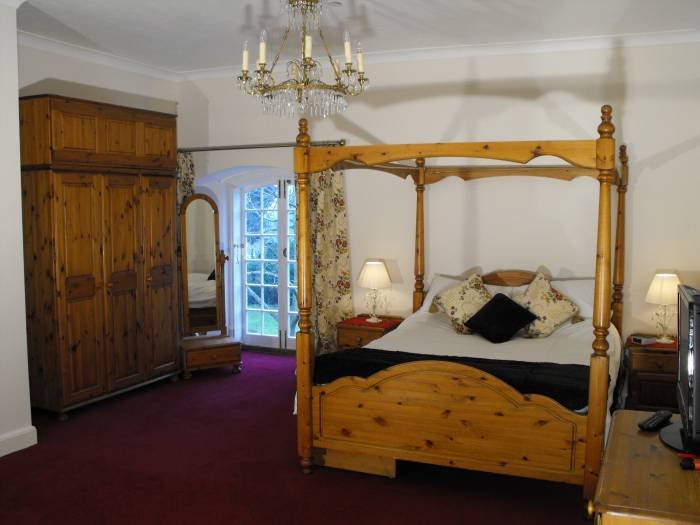 Master bedroom in The Chapel Internal photos of holiday properties. of Manston Court Accommodations Manston Court, Manston Court Road, Manston, - Photo 15 of 18