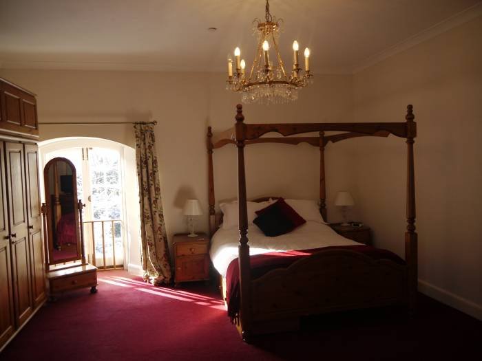 Master bedroom in The Chapel Internal photos of holiday properties. of Manston Court Accommodations Manston Court, Manston Court Road, Manston, - Photo 18 of 18