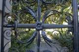  Charleston History Tours ...... Picture Perfect 96 Meeting Street         (Washington Park, between Broad & Meeting Streets) 