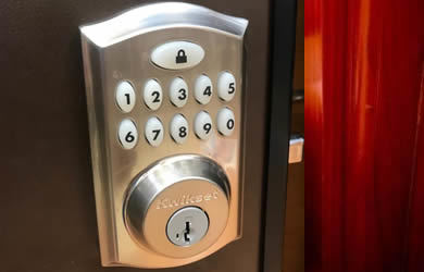  Profile Photos of Locksmith Alpharetta GA Old Milton Parkway - Photo 2 of 2