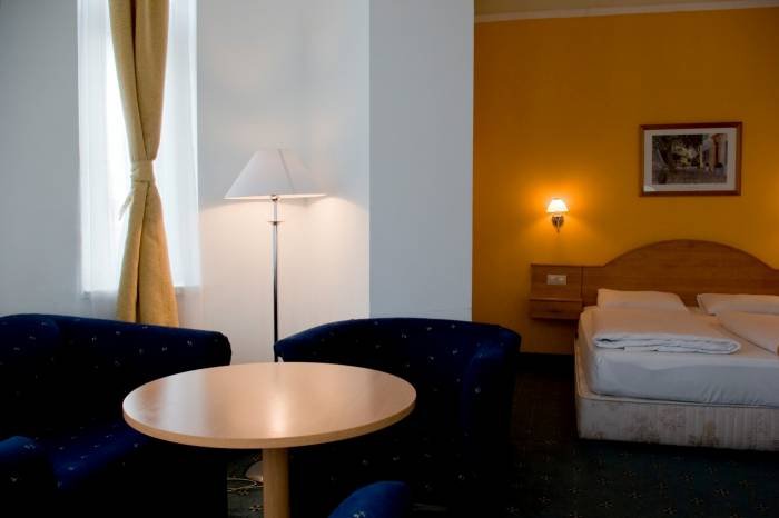  Profile Photos of Golden Park Hotel Baross ter 10 - Photo 9 of 10