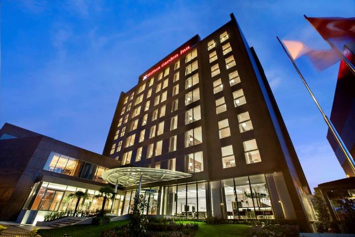 Hilton Garden Inn Istanbul Beylikduzu offers a convenient location in the heart of the industrial zone, near TÃ¼yap Exhibition Center and only 30 minutesâ€™ drive from Ataturk International Airport. Hilton Garden Inn Istanbul Beylikduzu of Hilton Garden Inn Istanbul Beylikduzu 1999 Sk. No:9 - Photo 10 of 18