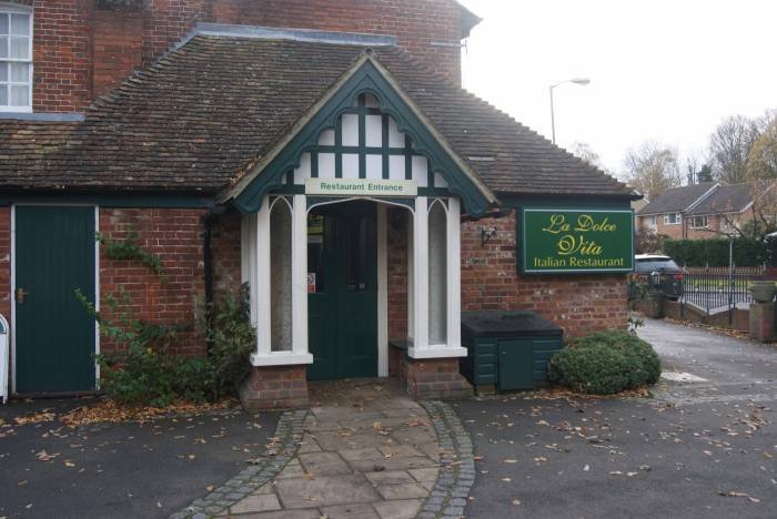  Profile Photos of The Croft Hotel Cantrbury Road - Photo 41 of 109