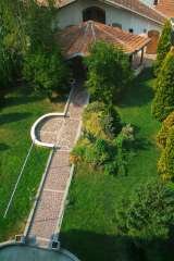  Dr Vorobiev Clinic Sremskih Boraca 2E, 11080 Zemun (Belgrade) 