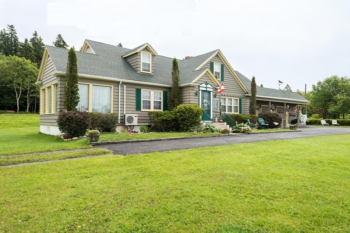  Profile Photos of Harbour Tide Inn ~ Bed & Breakfast 725 Main Street - Photo 1 of 83