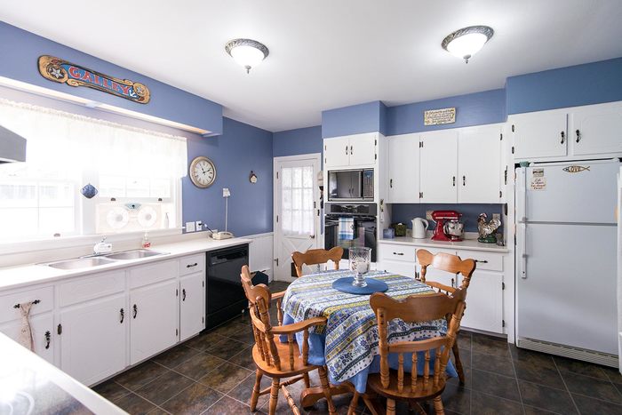  Profile Photos of Harbour Tide Inn ~ Bed & Breakfast 725 Main Street - Photo 61 of 83