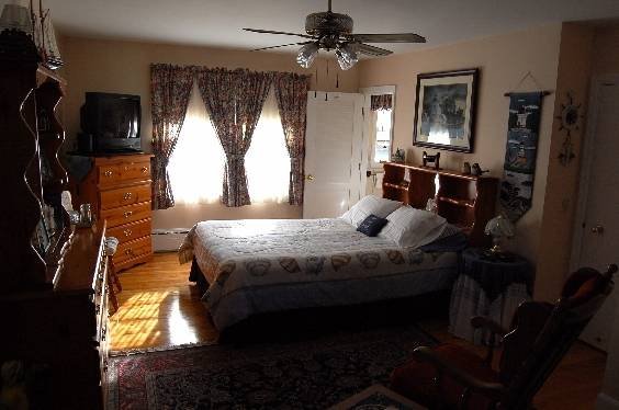  Profile Photos of Harbour Tide Inn ~ Bed & Breakfast 725 Main Street - Photo 41 of 83