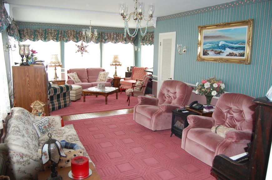  Pricelists of Harbour Tide Inn ~ Bed & Breakfast 725 Main Street - Photo 2 of 15