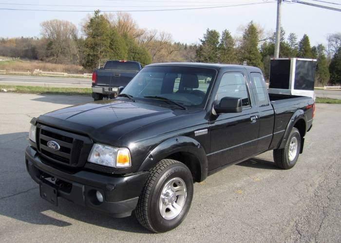     Used 2010 Ford Ranger truck i n Guelph                            Profile Photos of 4x4 Auto Sales - Guelph Used Cars 4 Beaumont Crescent - Photo 4 of 6