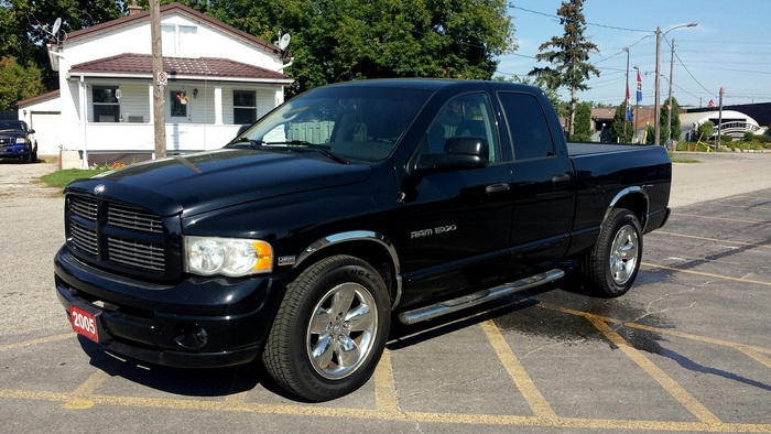 Used 2005 Dodge Ram Guelph Ontario Profile Photos of 4x4 Auto Sales - Guelph Used Cars 4 Beaumont Crescent - Photo 6 of 6