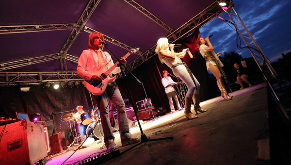  Profile Photos of ABBA Chique - The HOTTEST tribute to ABBA Chaffinch Close - Photo 9 of 22