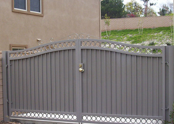  Profile Photos of Ross Fence 1918 Spruce St. - Photo 4 of 7