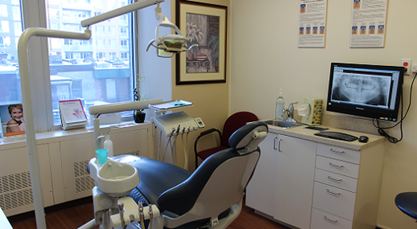  Profile Photos of Dentisterie Familiale Montreal Family Dentistry 1440, Sainte Catherine West, Suite 325, - Photo 3 of 5