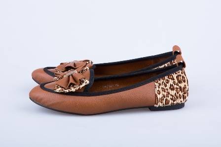 Brown leopard print bow pumps - from our newest collection. Available at www.mothermoods.com Shoes, Bags, Jewlery of Mothermoods Talad Loong Perm (Thai Airways Market), Vibhavadi 22 Road - Photo 6 of 7 Brown leopard print bow pumps - from our newest collection. Available at www.mothermoods.com Shoes, Bags, Jewlery of Mothermoods Talad Loong Perm (Thai Airways Market), Vibhavadi 22 Road - Photo 6 of 7