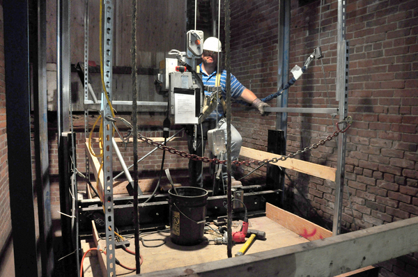  Profile Photos of Industry Best Lift Engineers at JDR JDR Lift Services Ltd. Jacuby House 28B Kent Rd - Photo 3 of 3