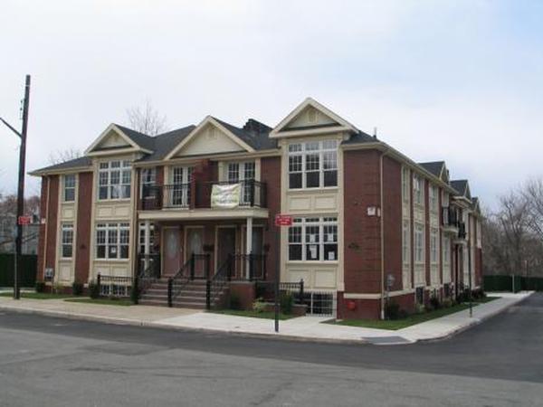  Profile Photos of Vintage Homes Inc 15 Cuttermill Rd # 120 - Photo 2 of 3