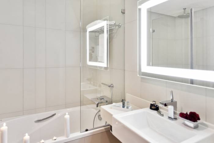 Bathroom Profile Photos of Novotel Abu Dhabi Gate Road 34, Gate City Bain Al Jessrain - Photo 5 of 9