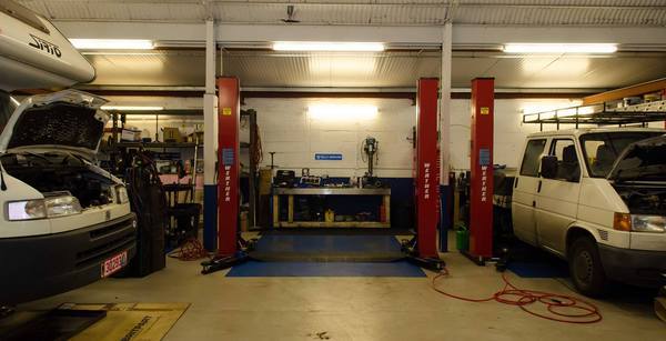  Profile Photos of Walthamstow Village Garage 28 Ravenswood Road - Photo 2 of 6