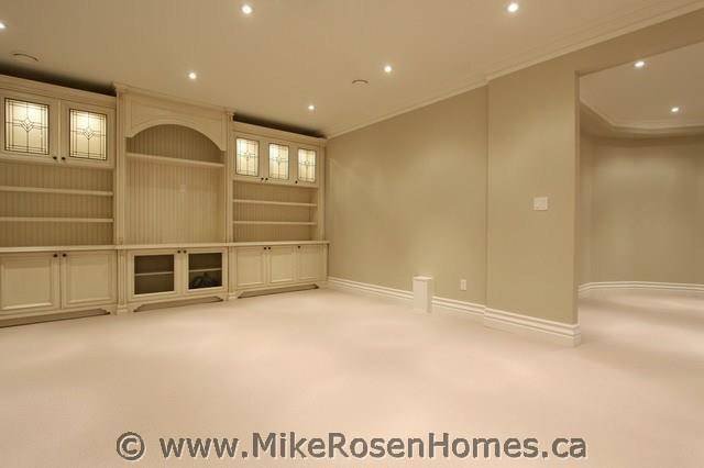  Profile Photos of Mike Rosen Homes 1111 Finch Avenue West - Photo 14 of 22
