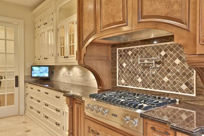  Custom House Biulding Toronto of Mike Rosen Homes 1111 Finch Avenue West - Photo 6 of 24